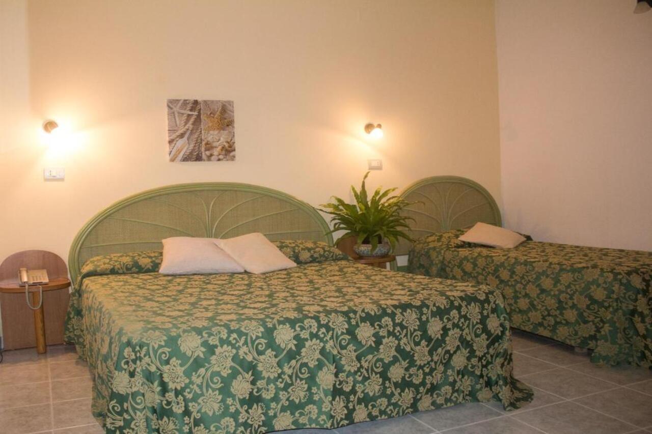 Hotel Grotticelle Capo Vaticano Kültér fotó
